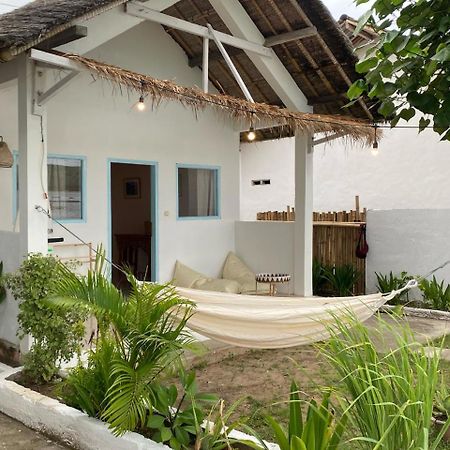 فندق Surf Shack Grupuk Bumbang المظهر الخارجي الصورة