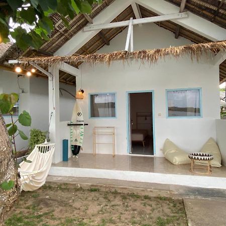 فندق Surf Shack Grupuk Bumbang المظهر الخارجي الصورة